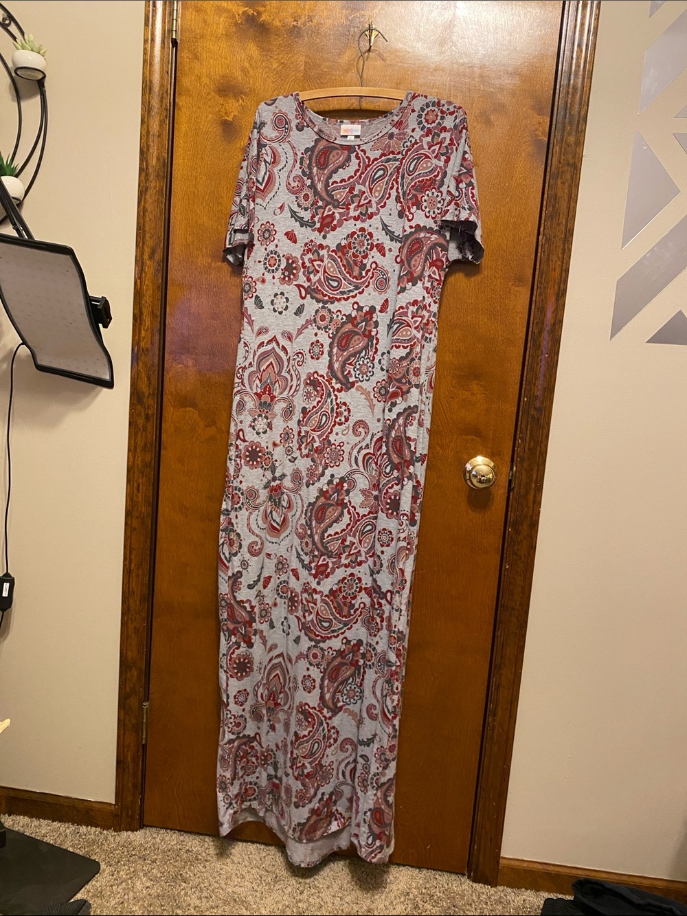 LuLaRoe Red Paisley Short-Sleeve Maxi Dress on Gray